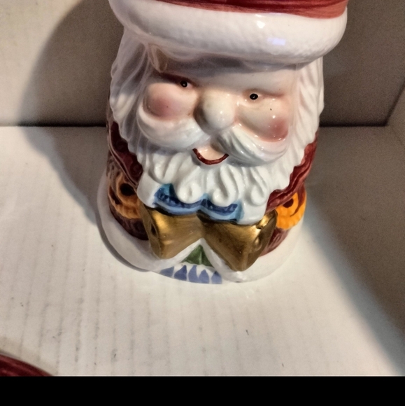 Santa Claus 3PC Holiday Bathroom Sink Set (NEW) Holiday Decor - Picture 4 of 5